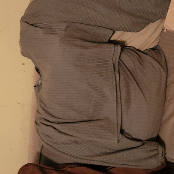 Sets - Picture 2 of 2